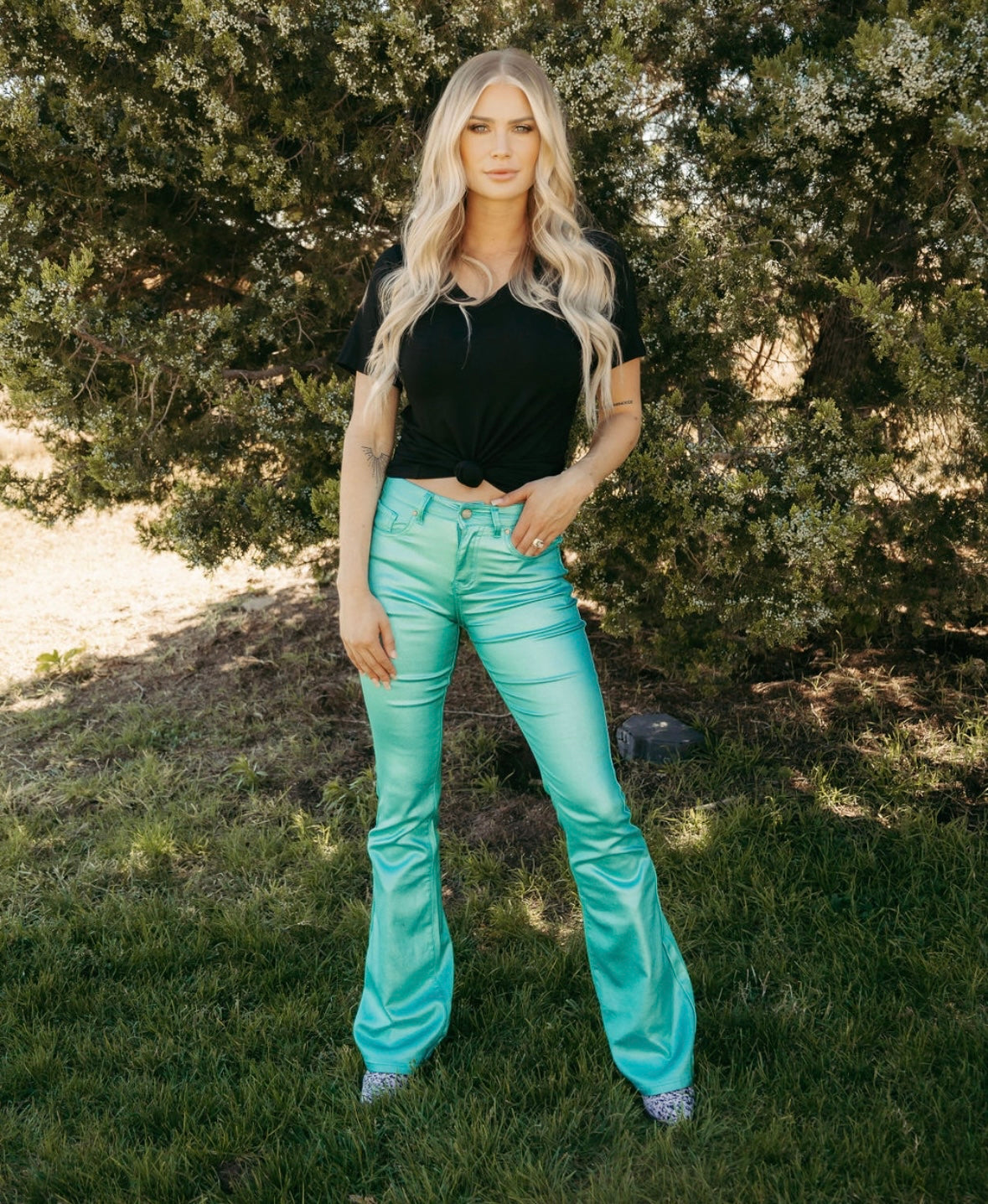ALL ABOUT THAT TURQUOISE FLARE JEANS!
