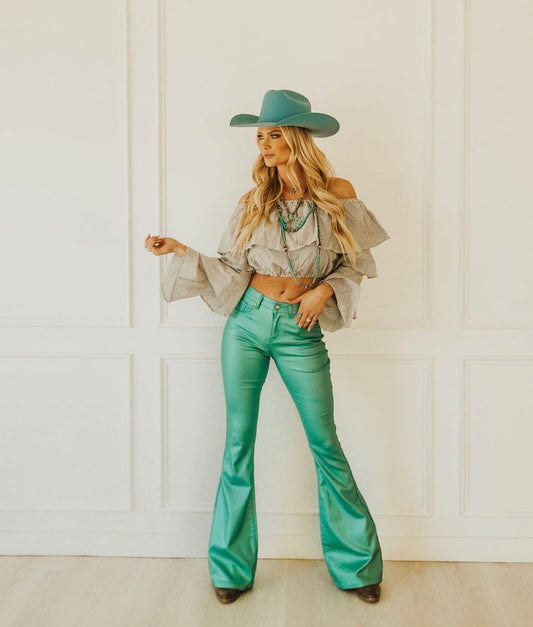 ALL ABOUT THAT TURQUOISE FLARE JEANS!